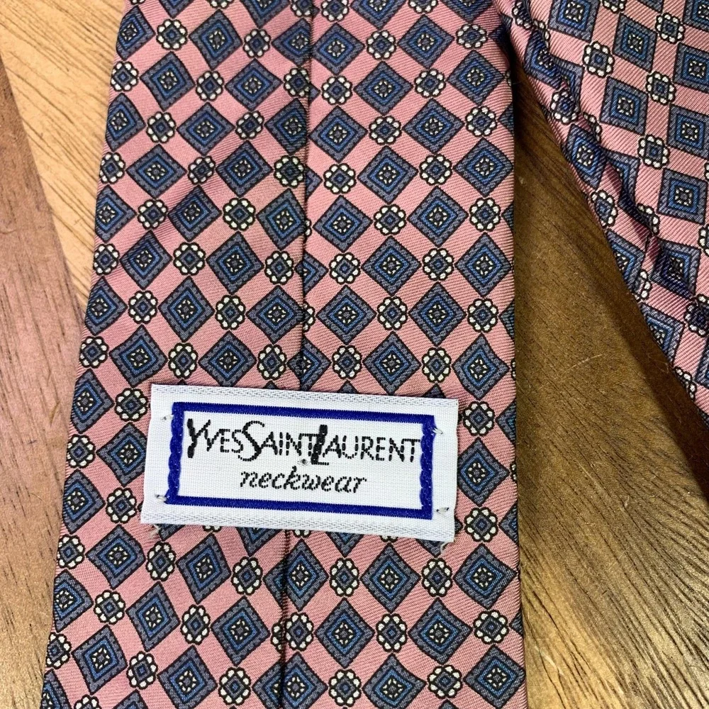Yves Saint Laurent Tie Mens Pink Blue Silk Geometric Diamond Pattern‎ Made USA